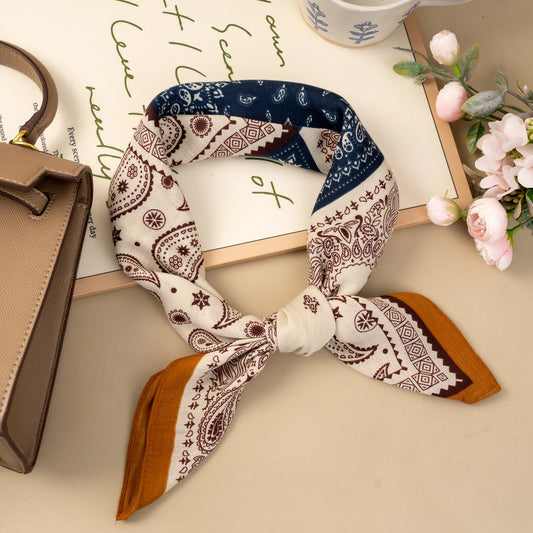 Foulard Carré 70×70 Motif bleu marine Moutarde